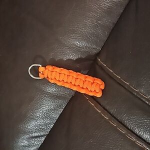 Paracord keychain